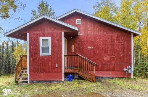 Meadow Lakes House | The Moose Meadow Cabin