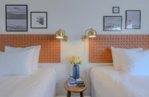 Homer Hotel | The Moosetide Hotel