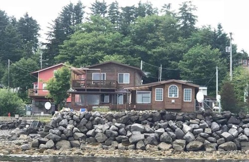 Craig House | The Orca at AlaskInn - Oceanside suite