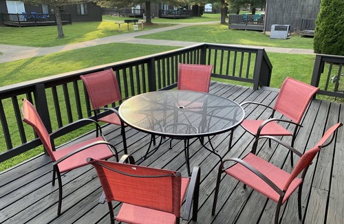 Apple Valley Condo | The Pines of Apple Valley. 31 Beautiful Vacation Cabins.
