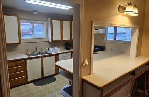 Craig Apartment | The Queen 2 Bedroom Apartment D