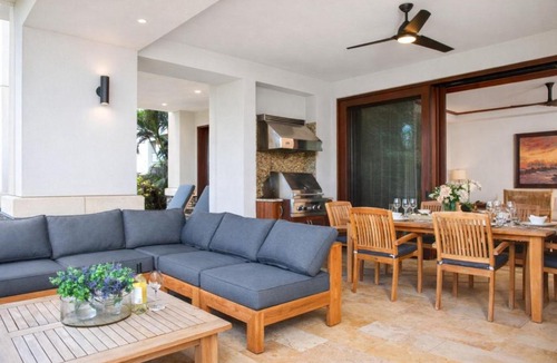 Montage Kapalua Bay Apartment | The Resort at Kapalua Bay Oceanfront 3 BR Sleeps 8 Luxury Resort Living Complimentary Car with 6 Nights MON-2204 by KBM