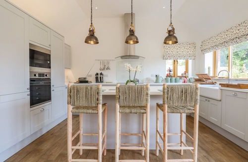 Ash Mill Cottage | THE TITHE BARN, pet friendly, with open fire in South Molton