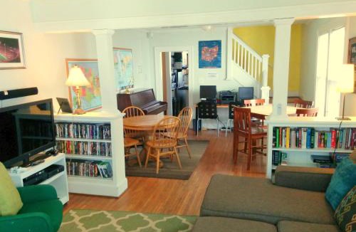 Old North Columbus House | The Wayfaring Buckeye Hostel
