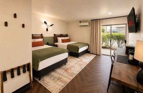 Page Hotel | The Wesley Hotel