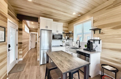Escalante House | Tiny Home Near Bryce Canyon w/Fire Pit Views