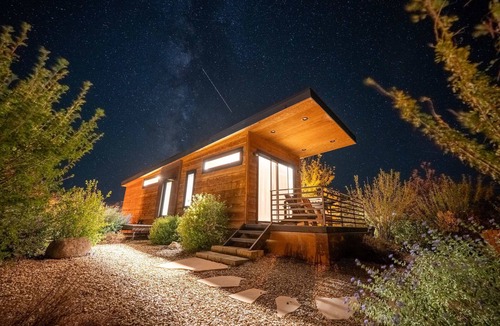 Escalante House | Tiny Home Near Bryce Canyon w/Fire Pit Views