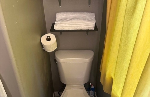 Downtown Juneau Apartment | Tiny Home - Walk Everywhere - Private & Convenient - Sleeps 2 - No Car Needed
