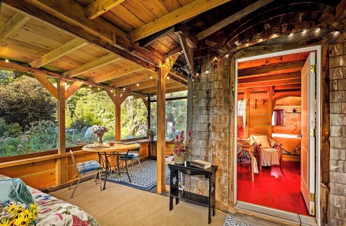 Jackson Cabin | Tiny House Oasis in beautiful Waldo County, Maine. Dogs welcome!