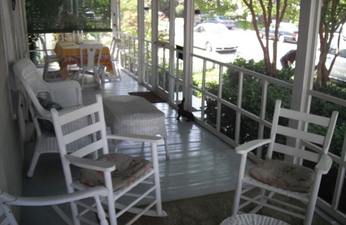 South Rehoboth Cottage | Top Performer! Quintessential historic cottage
