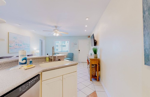 Dewey Beach Condo | Town of Dewey Beach condo with pool and tennis court - minutes from the sand