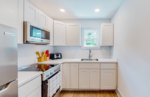 The Pines House | Town of Rehoboth Beach retreat with full kitchen, washer/dryer, fast WiFi, & AC