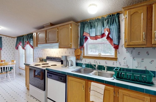 Shirley Mills House | Trails' Beginning (Direct Snowmobile and ATV Access!)