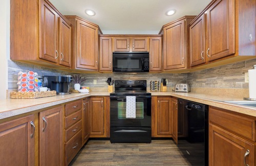 Bellefontaine House | Tranquil 2-bedroom house with AC in charming Zanesfield