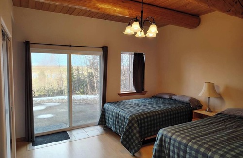 Kalifornsky Cabin | Tranquil lodge with a million-dollar view in Kenai - 4 bedrooms available