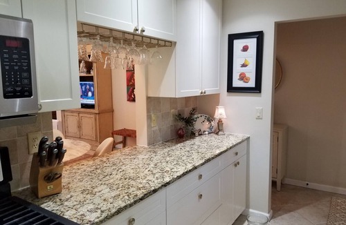 Bayou Oaks House | Tranquil setting 10 minutes from beach in sunny Sarasota!