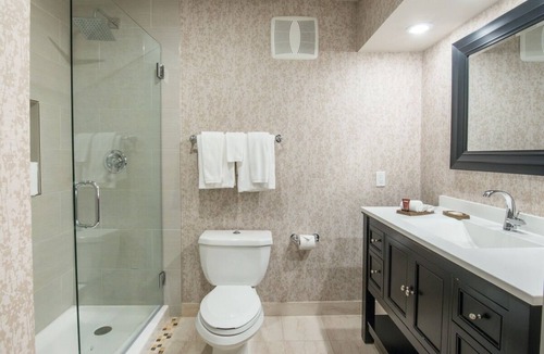 Barron Park Hotel | Tranquil Unit with Outdoor Heated Pool & Free Breakfast in Palo Alto
