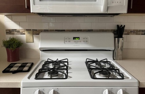 Downtown Berkeley Apartment | Travel Gem: 2 Blocks to UC Berkeley - 2 Bedrooms