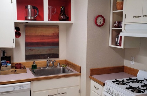 Downtown Anchorage Apartment | Travelers Oasis-completely furnished-no stairs & quiet area-walk to downtown