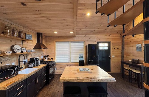 Belgrade Cabin | Treehouse Duo Lakefront 2 Private Hot Tubs