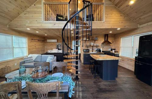 Belgrade House | Treehouse Duo Lakefront 2 Private Hot Tubs