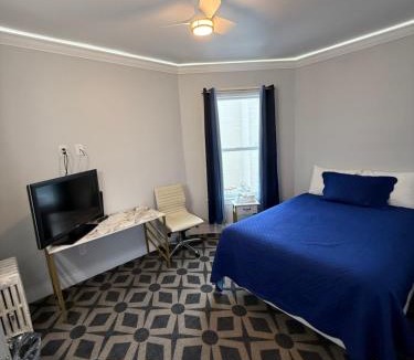 Duboce Triangle Hotel | Twin Peaks Hotel