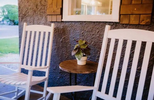 Richfield House | Updated cozy farmhouse