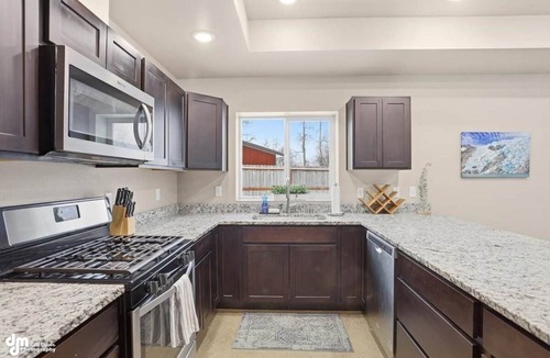 Gateway House | Upper Mesa Villa #9, Glacier Suites - Upper Mesa Villa #11
