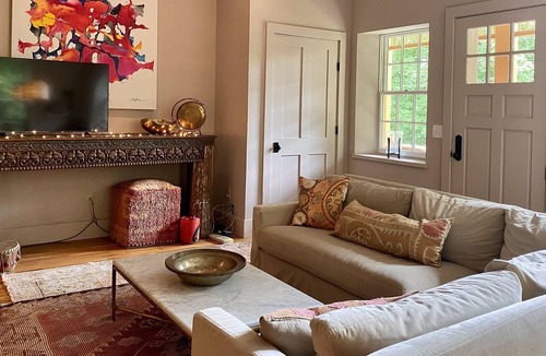 South Lee House | Upscale Architecturally Designed Berkshire Home