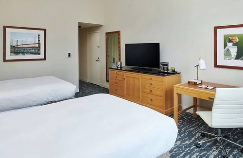 Berkeley Hotel | Vacation At Its Finest! Near Oakland Museum of California, Pets Allowed, Pool!