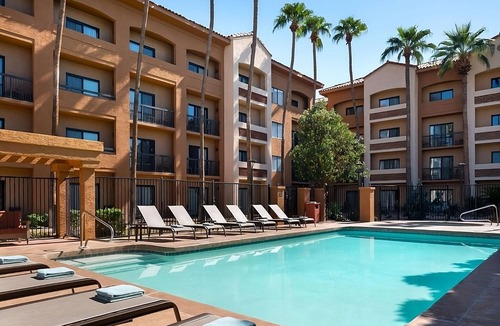 Camelback East Hotel | Vacation Day Is Always A Great Idea! w/Outdoor Pool, Close to Colter Park