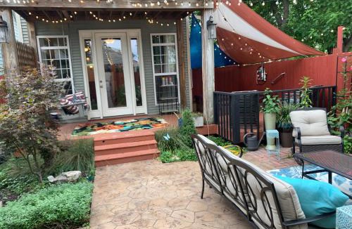 Buena Vista House | Vacation Home 5 Mins to Down Town 2 Bedrooms 2 Baths Garden Area Hot Tub