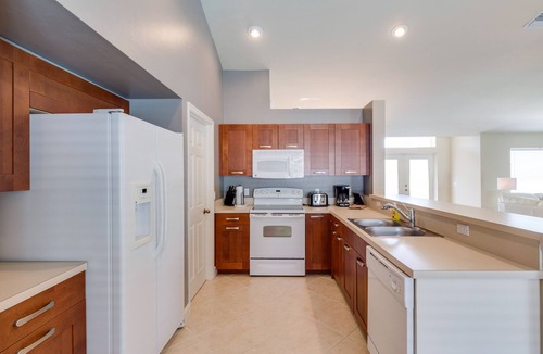 Trafalgar House | Vacation home for 5 guests with 147m² in Cape Coral (311570)