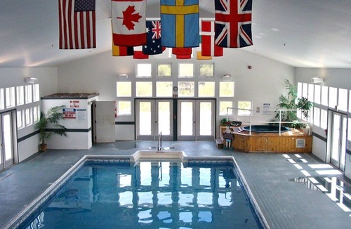 Bethel Apartment | Vacation Resort with River View in Bethel Maine - Two Bedroom Suite (#1)