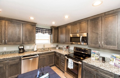 Orono House | Very Spacious 5-bedroom, 3 bath house. Walk onto UMaine campus