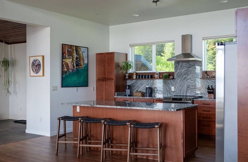 Lowell Point Villa | Vessel Beach House - Port, A Beachfront Oasis