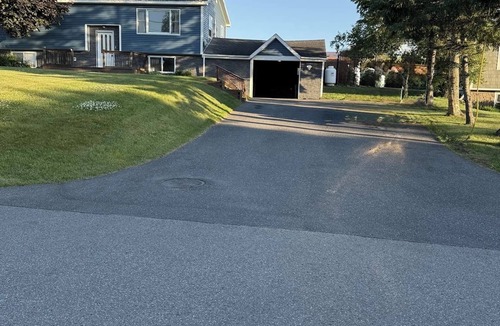 Presque Isle House | Veteran Owned, charming 4-bedroom house with WiFi, AC in lovely Presque Isle