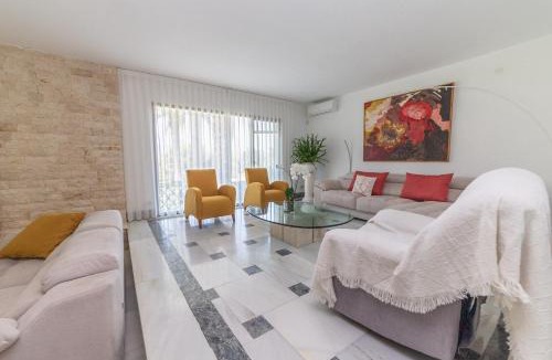 El Albir Villa | Villa Aldar