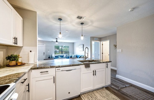 Westminister House | Villa Magnolia-Be my Guest-Lehigh Acres/Fort Myers line close to Red Sox field