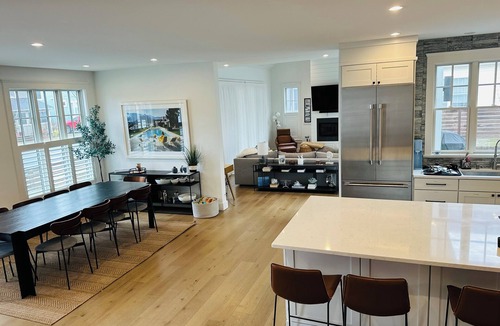 South Rehoboth House | Villa Rehoboth - 5 master suites, salt-water pool, cinema. In-town location.