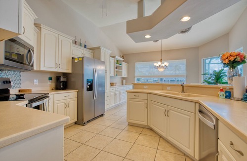 Cape Coral Villa | VILLA SUMMERLAND– HEATED POOL & SPA | GULF ACCESS | BOAT RENTAL + TOURS VOUCHER INCL.