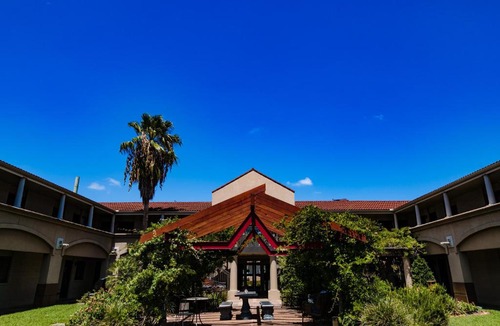 College Station Hotel | Vineyard Court Designer Suites Hotel
