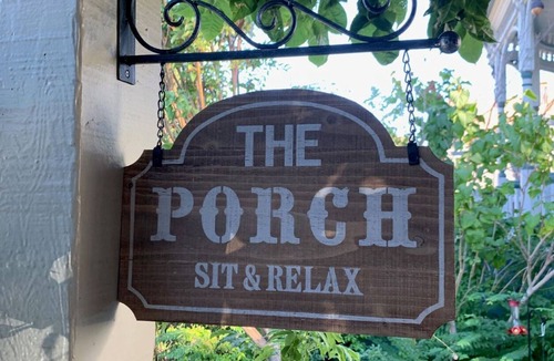Alameda House | Vintage Vibes & Pickleball Fun - 1910 Fernside Craftsman near Pickleball Court!