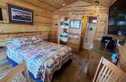 Bridgeport Hotel | Virginia Creek Settlement
