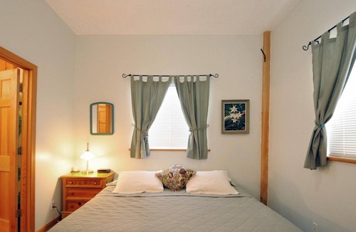 Alyeska Apartment | Wagon Room-King-Ensuite bath-views
