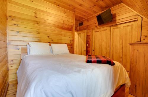 Walhonding House | 'Walhonding Woods' Secluded Farmland Retreat!