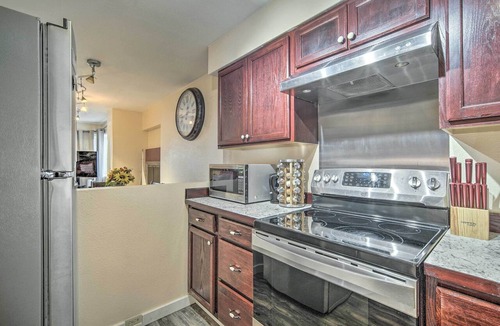 South Addition Apartment | Walk to Downtown & Coast Trail: Condo in Anchorage