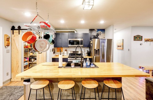 Fairbanks Cottage | Walk to Dtwn: Dog-friendly Retreat in Fairbanks!