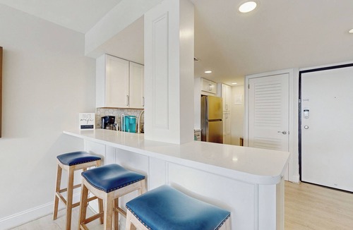 Bethany Beach Apartment | Walk to Ocean! Bethany Beach Retreat w/Balcony