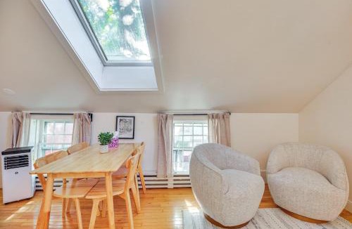 Waterbury Apartment | Walkable 3-Unit Retreat on Main Street, Waterbury!
